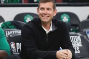 交易封神！狂省3.5亿美元！打破NBA历史纪录